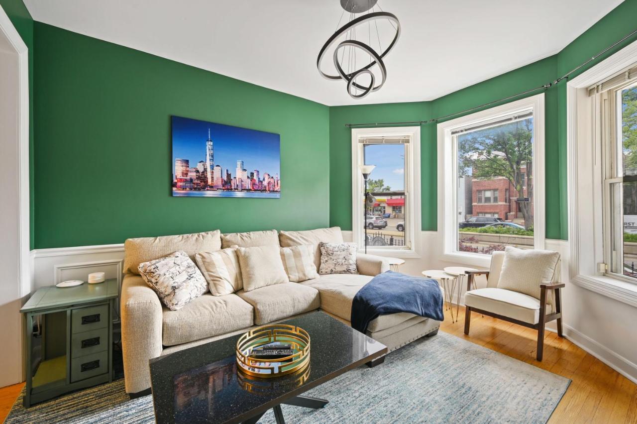 2 Bed Apt W/ Office, Free Parking, Near Wrigley Chicago Exteriör bild