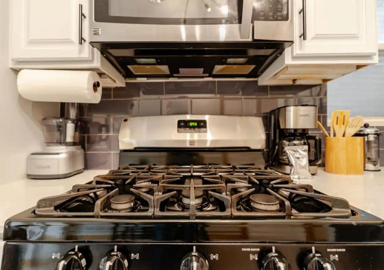 2 Bed Apt W/ Office, Free Parking, Near Wrigley Chicago Exteriör bild